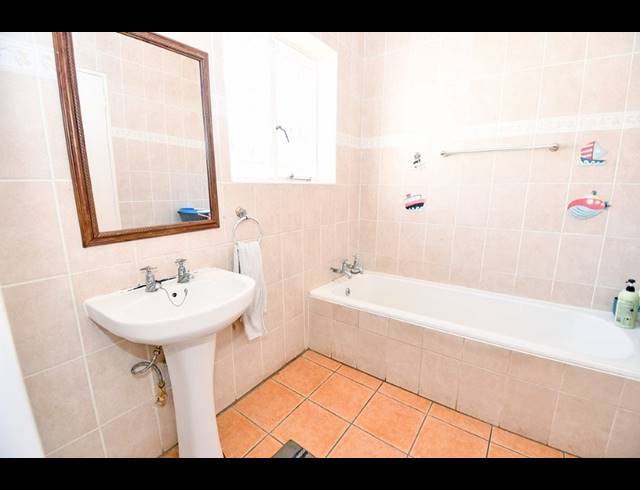 3 BEDROOM HOUSE TO LET IN SYDENHAM